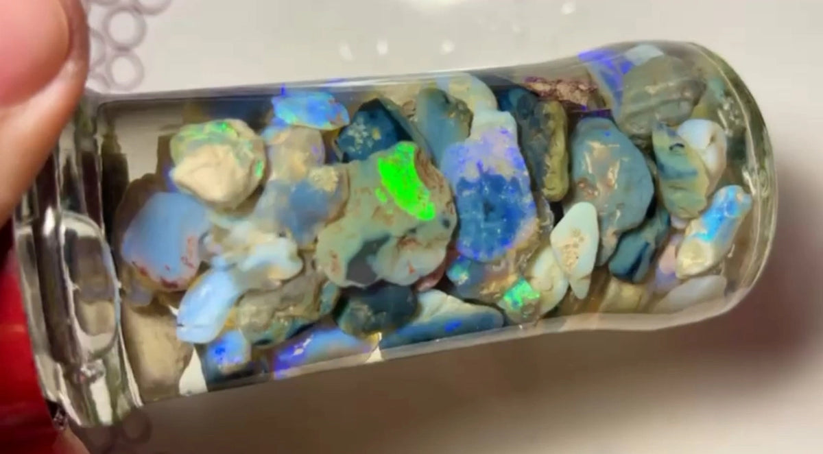 Knobby Seam & Fossil opal rough Lightning Ridge 315.00cts Lots Bright Colours to go at 18x10x8 to 10x7x3 mm NEW909