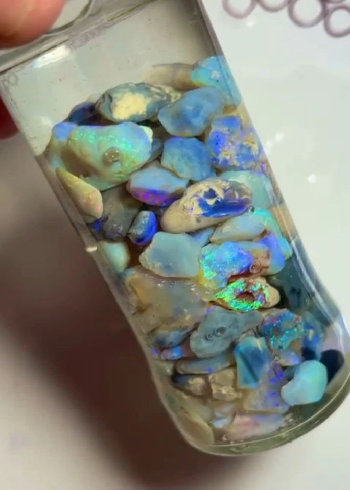 Lightning Ridge Knobby Fossil Seam & Chip mix 275.00cts Lots of Colours to go at :) 14x13x7 to 8x5x3 mm Sold as Gamble NSW196