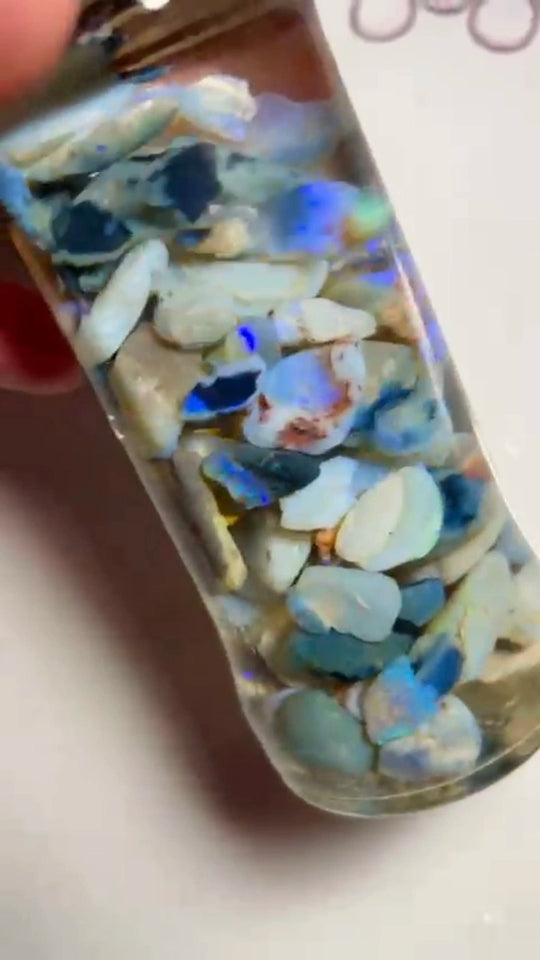 Knobby Seam & Fossil opal rough Lightning Ridge 255.00cts Lots Bright Colours to go at 20x14x4 to 8x6x5mm NEW908
