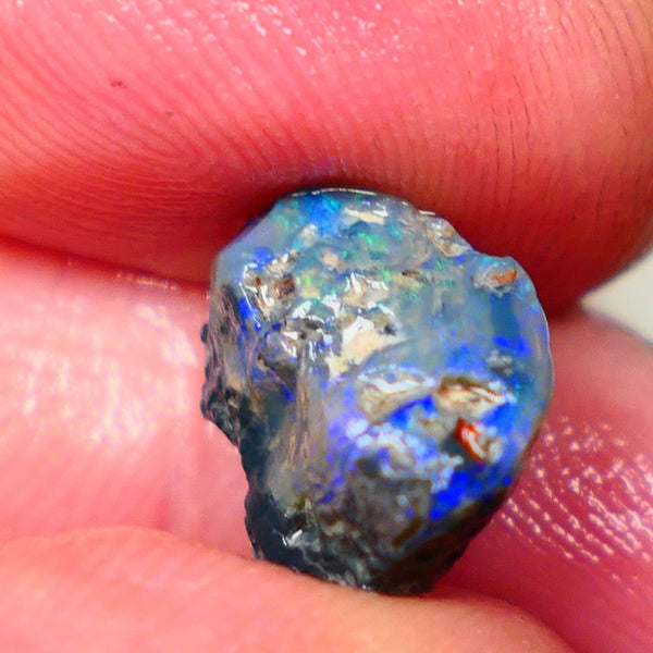 Lightning Ridge Dark Base knobby 4.00cts Bright Blue colours to explore and gamble 12x8x7mm GMB-034