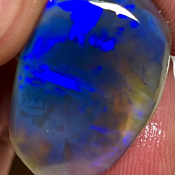 Lightning Ridge Opal Big Rough/Rub Dark Base Crystal Knobby From the Miners Bench® 23cts Broad zones of Blue fires 25.000 x 15.000 x 10.000 mm WAE37