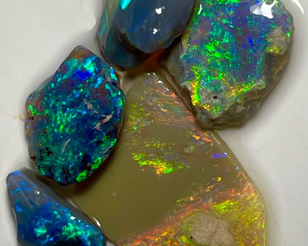 Gorgeous Bright & Stunning Black & Dark opal rub  17.25cts Bright Multicolours to finish & Polish Gems16x14x3 to 14x6x3mm NEW904