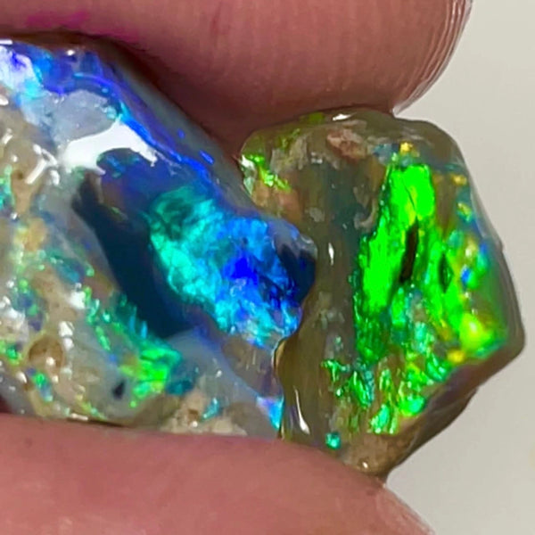 Small But Vibrant rough opal of Lightning Ridge 7.95cts Stunning Super Bright Multifires 17x10x5 & 12x11x2 mm NSW151
