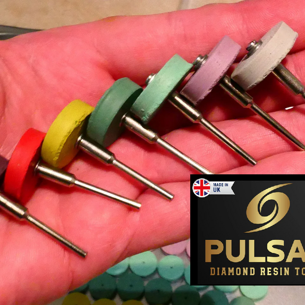 PULSAR DIAMOND® Mini Ripper™ High Purity Diamond Resin Wheels 7 piece Sets 800-1500-3k-6k-10k-15k-30k Grits 2.35mm or 3mm mandrels 22mm Diameter x 5mm Width Soft-Touch Resin Designed for opal Lapidary Burr For Rotary Tools carving points MADE IN THE UK