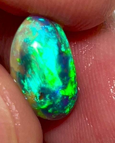 High Dome Pea knobby rub rough preform 3.90cts Total Stunner Bright Vibrant  Green/Yellow/Dominant fires on N2-N3 body tone 14.00 x 8.00 x 5.00 mm NEW927
