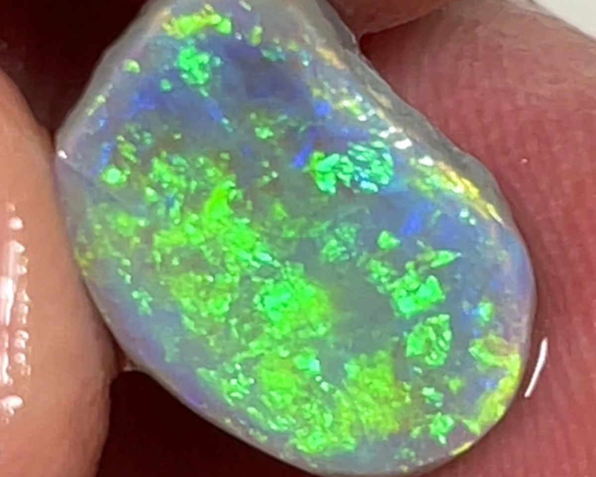 Gorgeous Dark Base knobby opal rub/rough 3.95cts Green dominant Multifires to gorgeous face  13.000 x 8.000 x 5.000mm NSW122