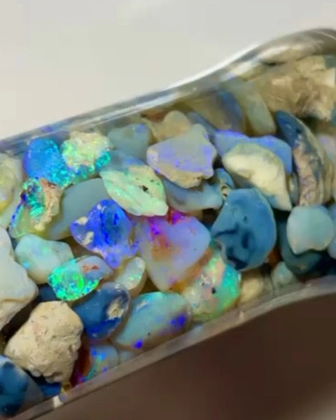 Knobby Seam & Fossil opal rough Lightning Ridge 235.00cts Lots Bright Colours to go at 20x18x12 to 6x5x4mm NEW910