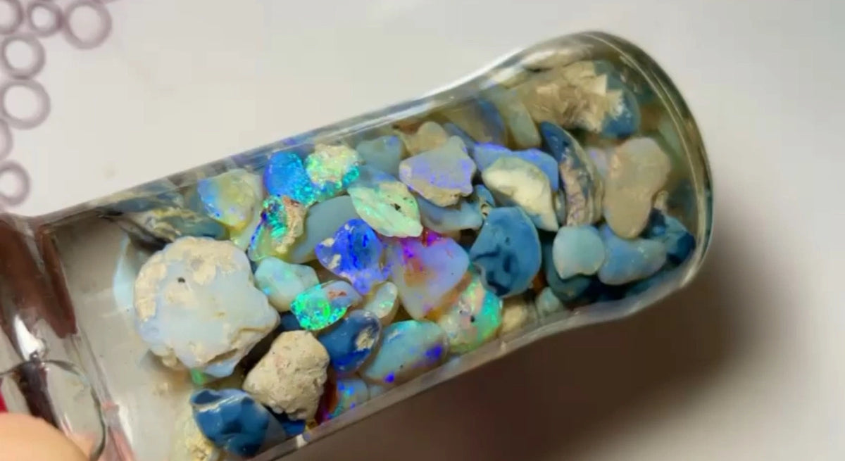 Knobby Seam & Fossil opal rough Lightning Ridge 235.00cts Lots Bright Colours to go at 20x18x12 to 6x5x4mm NEW910