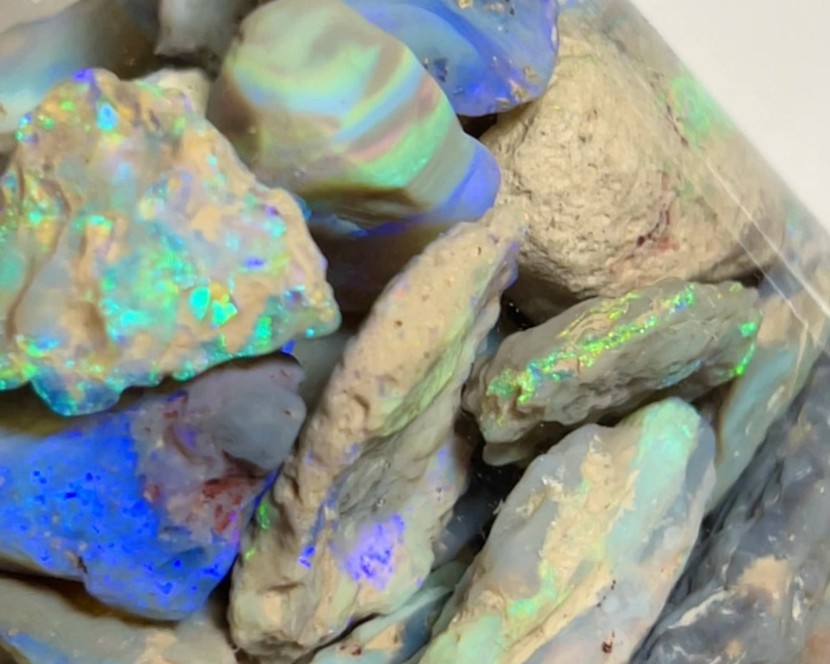 Lightning Ridge knobby opal parcel 439.00cts Lots of Multifires here To explore & Cut 30x20x9mm to 12x9x5mm NEW938