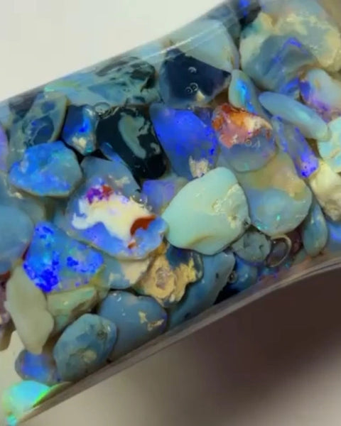 Knobby Seam & Fossil opal rough Lightning Ridge 255.00cts Lots Bright Colours to go at 18x9x6 to 8x6x4mm NSW167