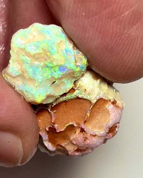 Cutters rough Lightning Ridge SKU: #1004 Weight: 18cts