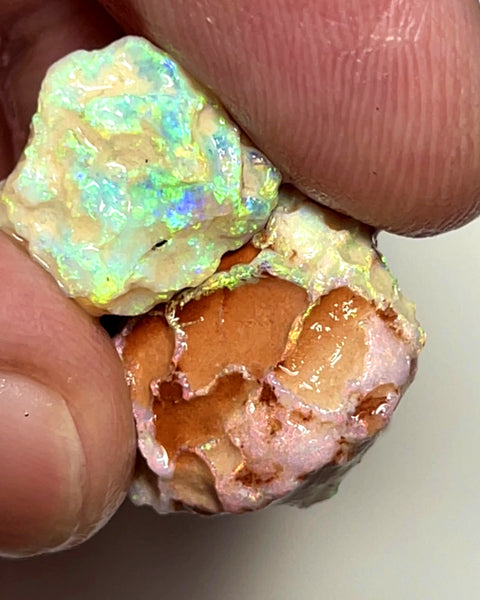 Cutters rough Lightning Ridge SKU: #1004 Weight: 18cts