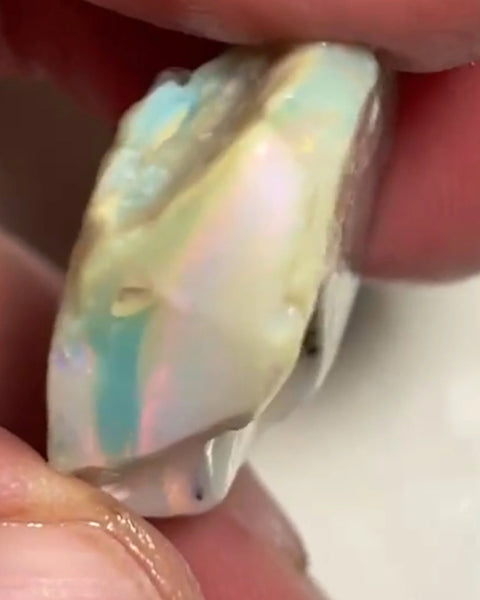 Pinks Lady's ? Lightning Ridge Seam opal rough to cut 30.75cts Gorgeous Pink dominant Multifires to cut 26x22x7 mm NEW955
