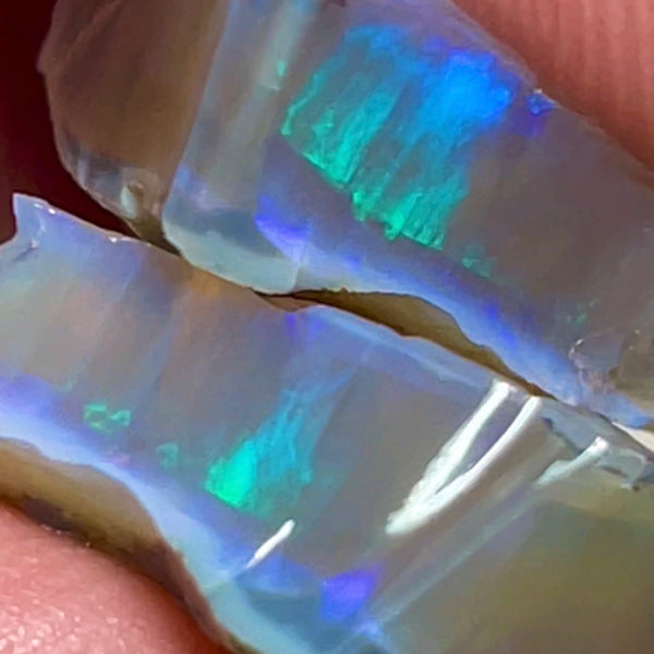 Coober Pedy Dark Crystal Seam opal rough split pair 30.00cts Green./Blue sun flashes 24x15x6mm & 20x18x5mm NSW186