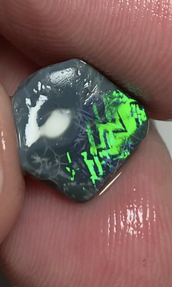 Australian Opal Gem Quality N4 Black Rub 2cts Rough / Rub / Preform Super bright FIRES Chinese Writing / chaff  10x9x3 GEM258