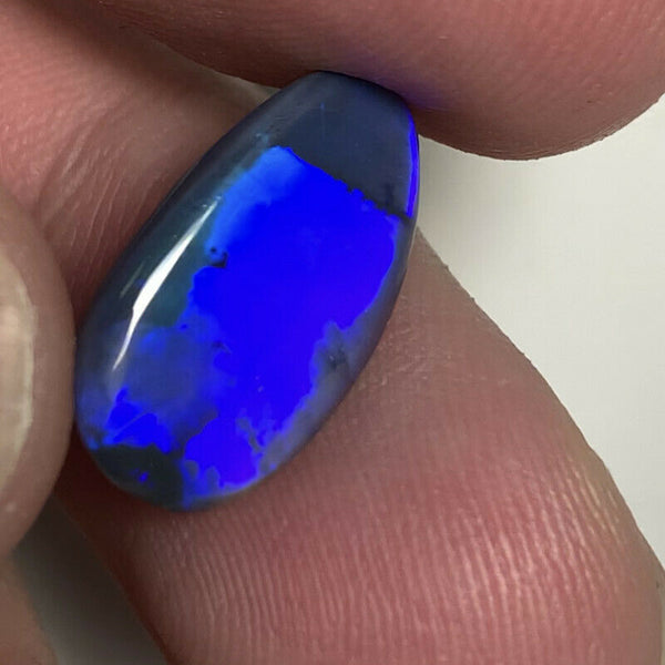 Australian Black Opal Gemstone 3.6cts N3 Body Tone B1 Brightness Gorgeous Vivid Blue fires 17x10x2mm GEM1111