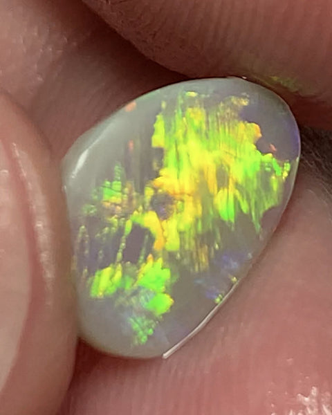 Australian Opal Amazing Gem Quality Semi Black Rub 1.6cts Rough / Rub / Preform Clean Super bright MULTIFIRES Broadflash & Straw Combo 12x9x2mm WSD880A