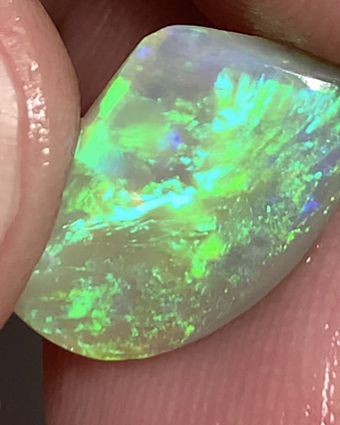 Australian Opal Rub Rough Preform  Gem Grade Crystal  Rub / Preform 3.3cts Jewellery Grade Lots of Lovely Vibrant & bright FIRES / MULTIFIRES 15x10x3mm WSM11