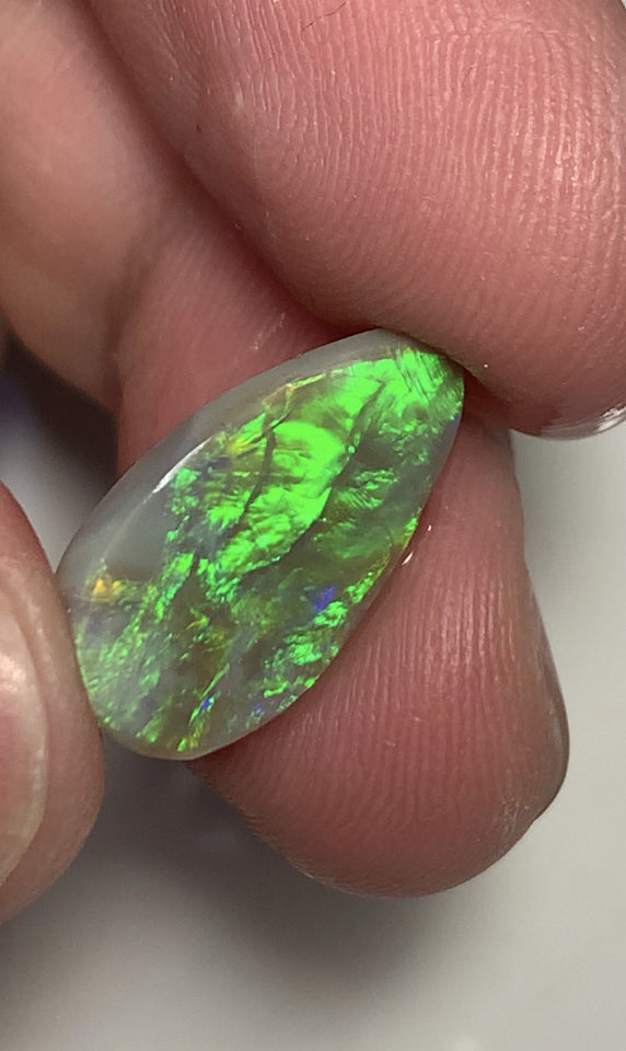 Australian Rough / Rub Dark Crystal opal 4.6cts Stunning Big Clean Bright Mostly Green fires 19x12x3mm WSM84