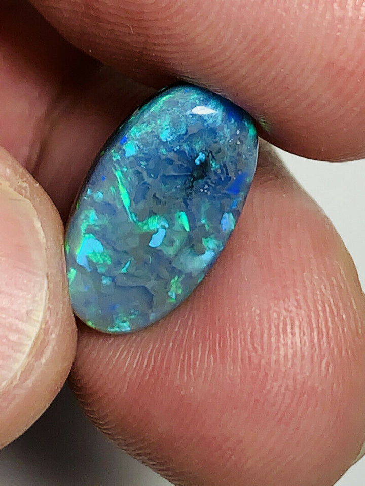 Australian Black Opal Gemstone 3.9cts N4 Body Tone B3 Brightness Confetti Pattern Green / Blue fires 15x8x3mm  GEM1227